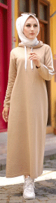 Robe longue decontractee type sport avec capuche (Vetement de sport moderne pour femme voilee) - Couleur beige