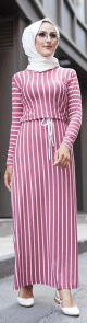 Robe longue a rayures ceinture integree pour femme (Vetement hijab) - Couleur framboise