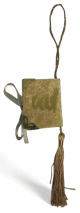 Pendentif Mini-Coran recouvert de velours avec parties dorées (Déco Islam) - Couleur beige